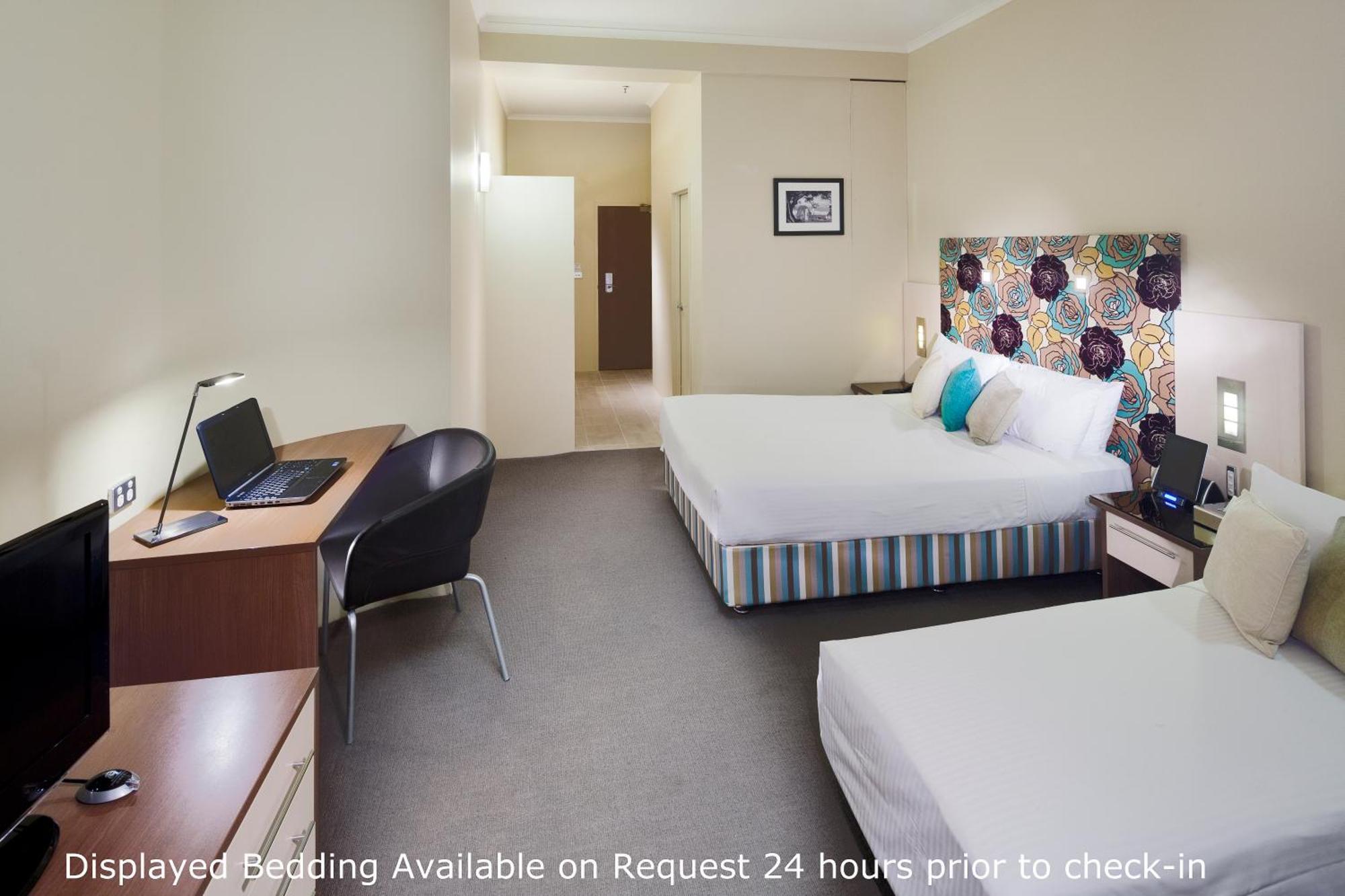Deluxe Room, 1 Queen Bed